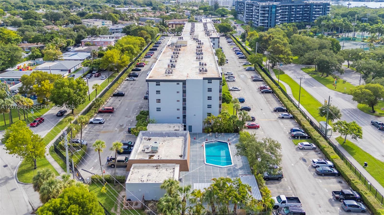 16950 W Dixie Highway