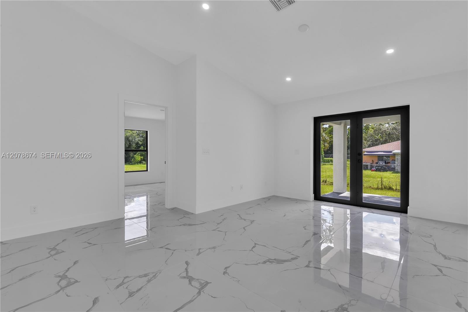 105/107 Meadow Road gallery image #11