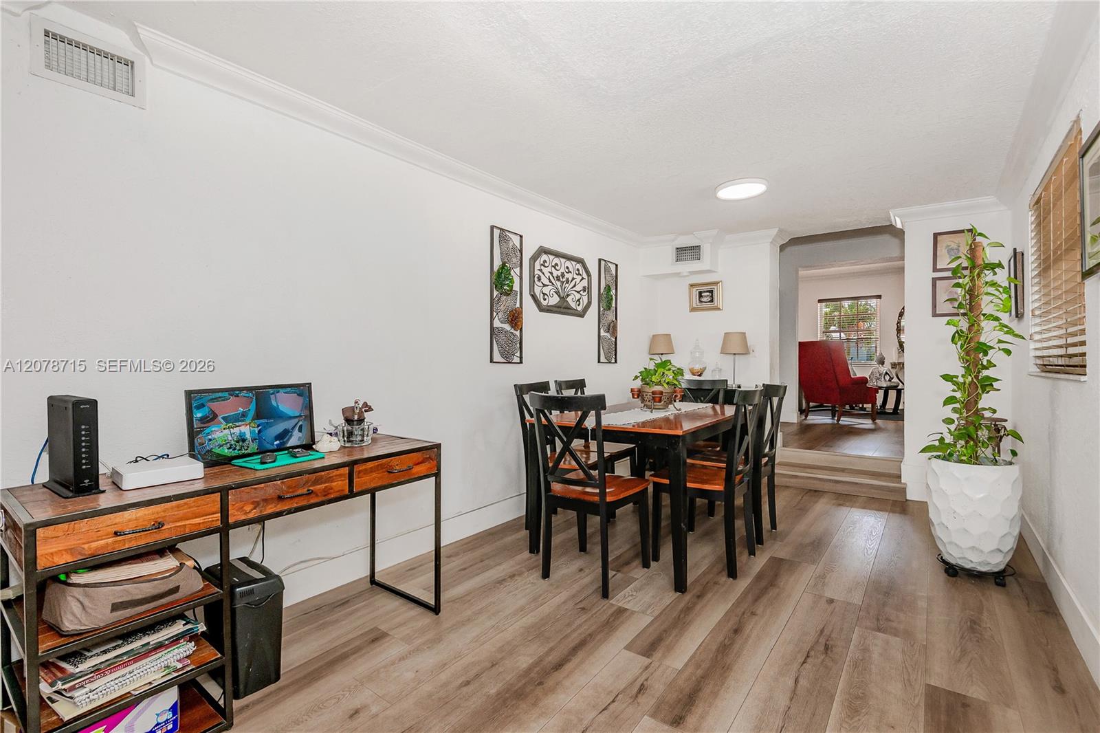 359 W 35th Street