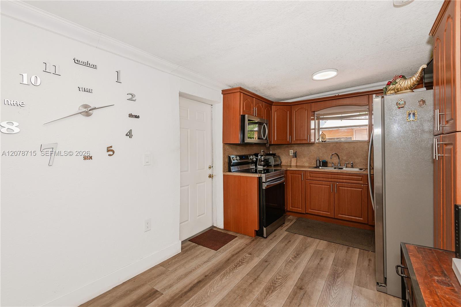 359 W 35th Street