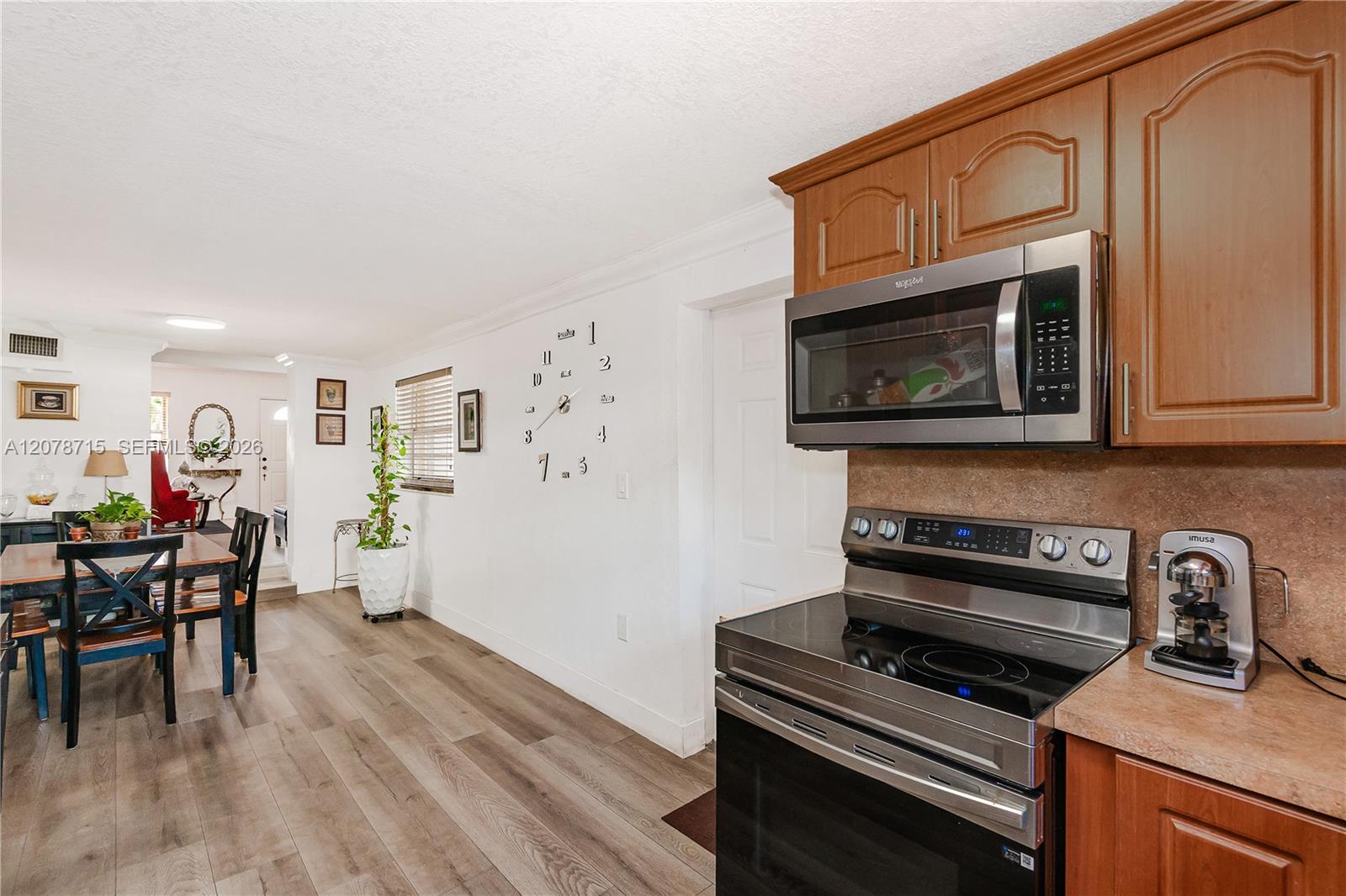 359 W 35th Street