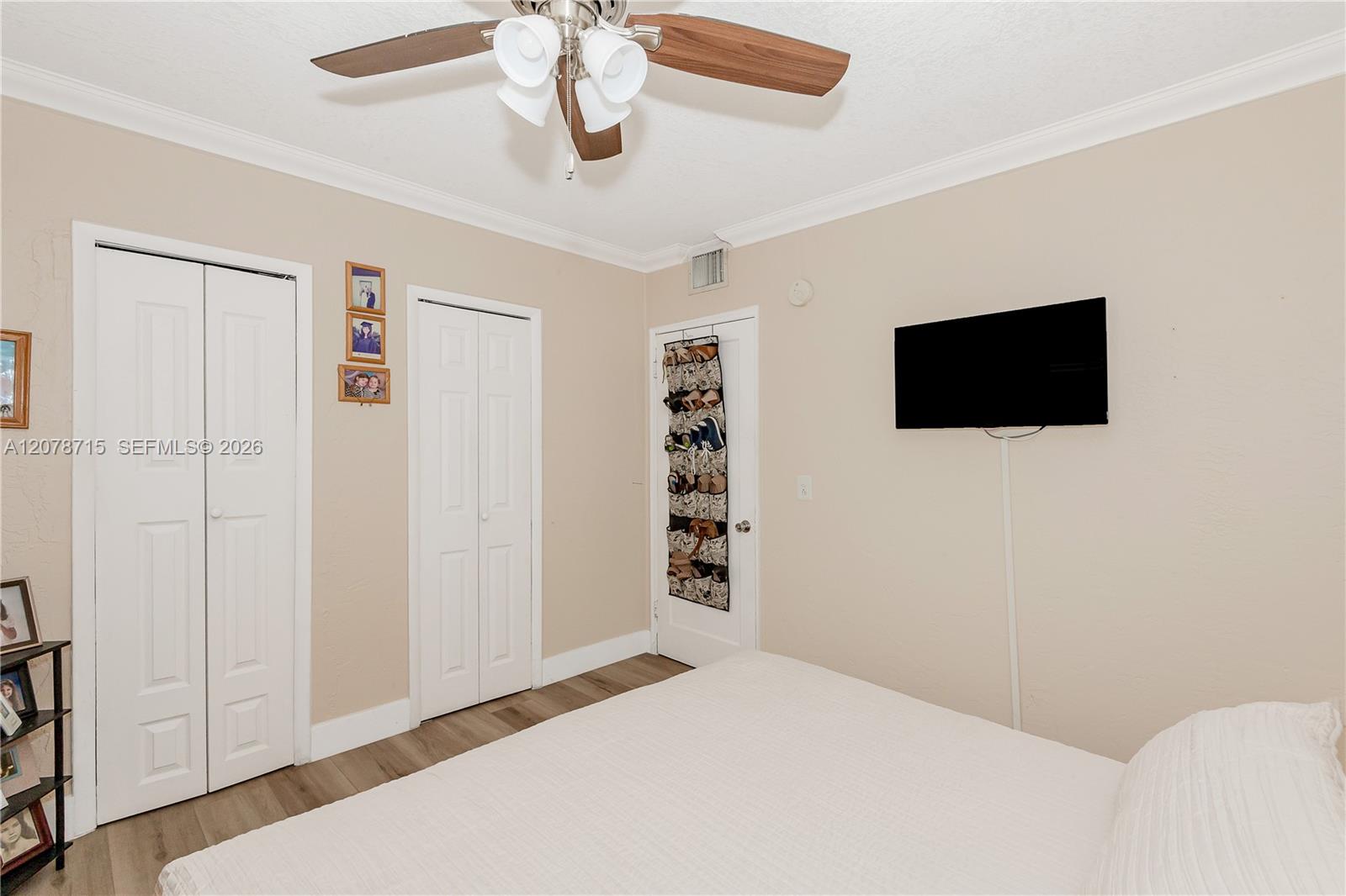 359 W 35th Street