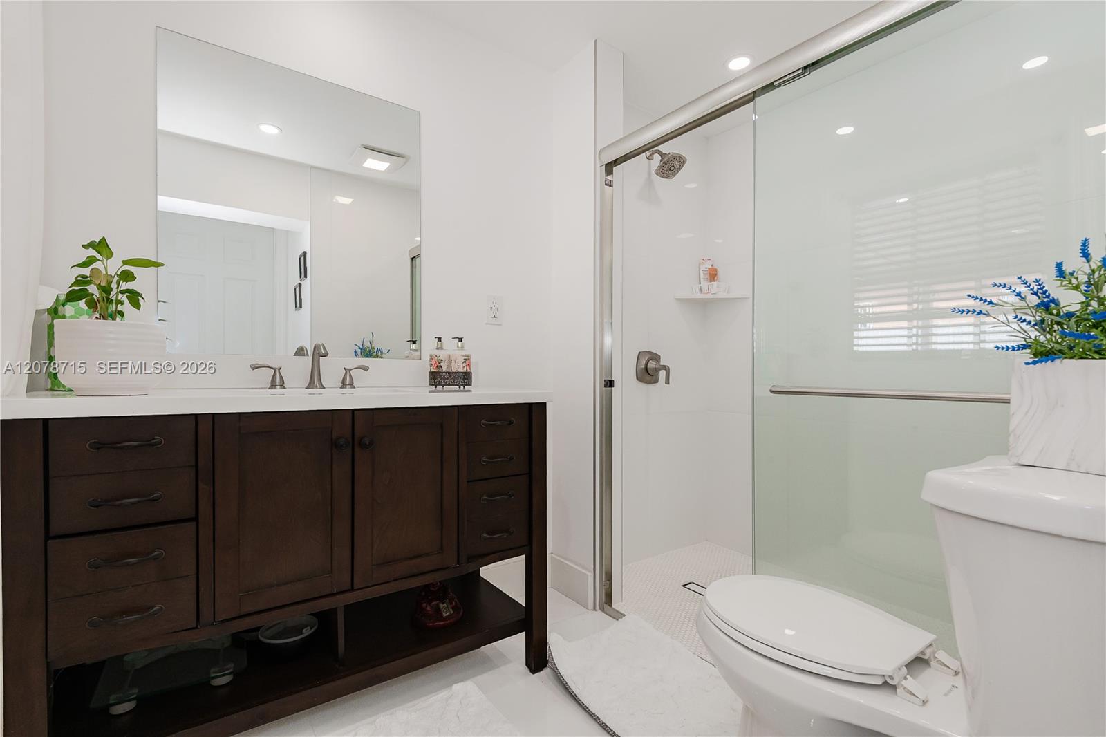 359 W 35th Street