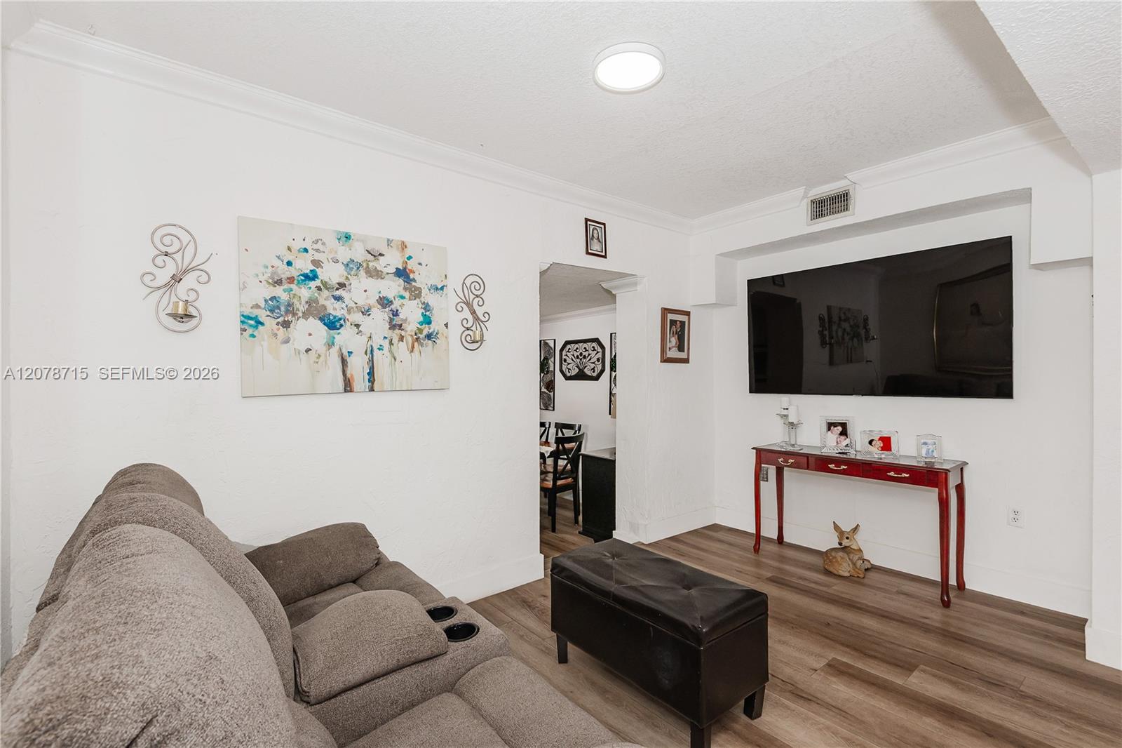 359 W 35th Street