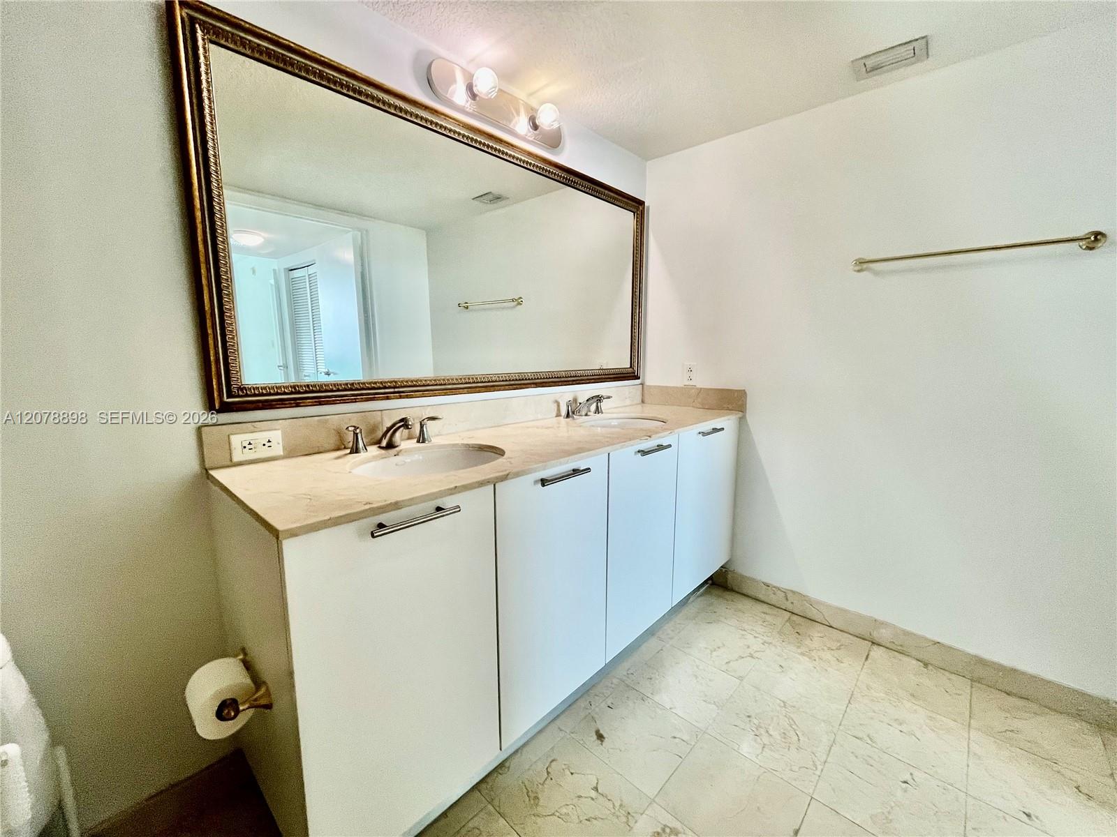 1800 N Bayshore Drive