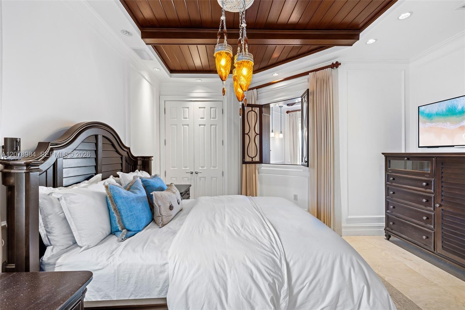 15723 Fisher Island Drive
