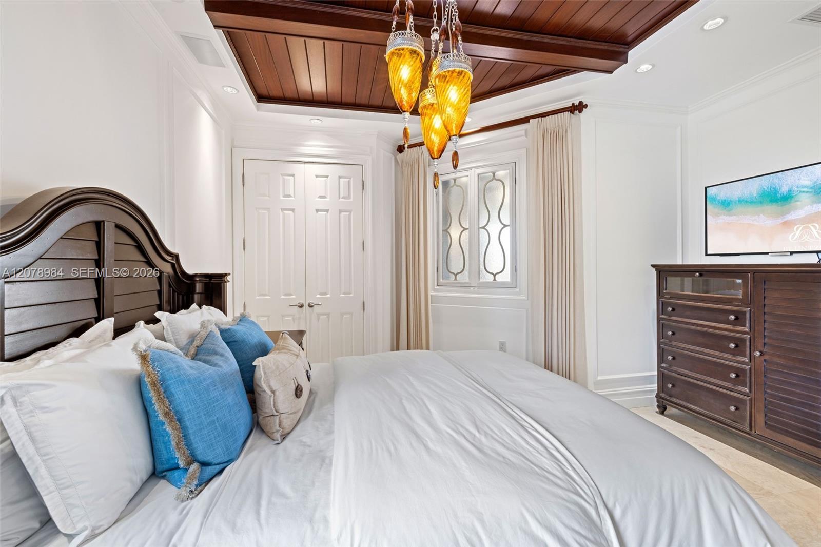 15723 Fisher Island Drive