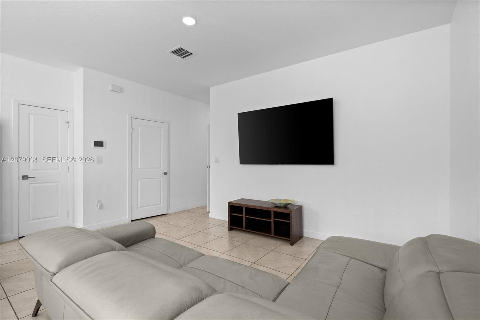 757 SW 11th Street