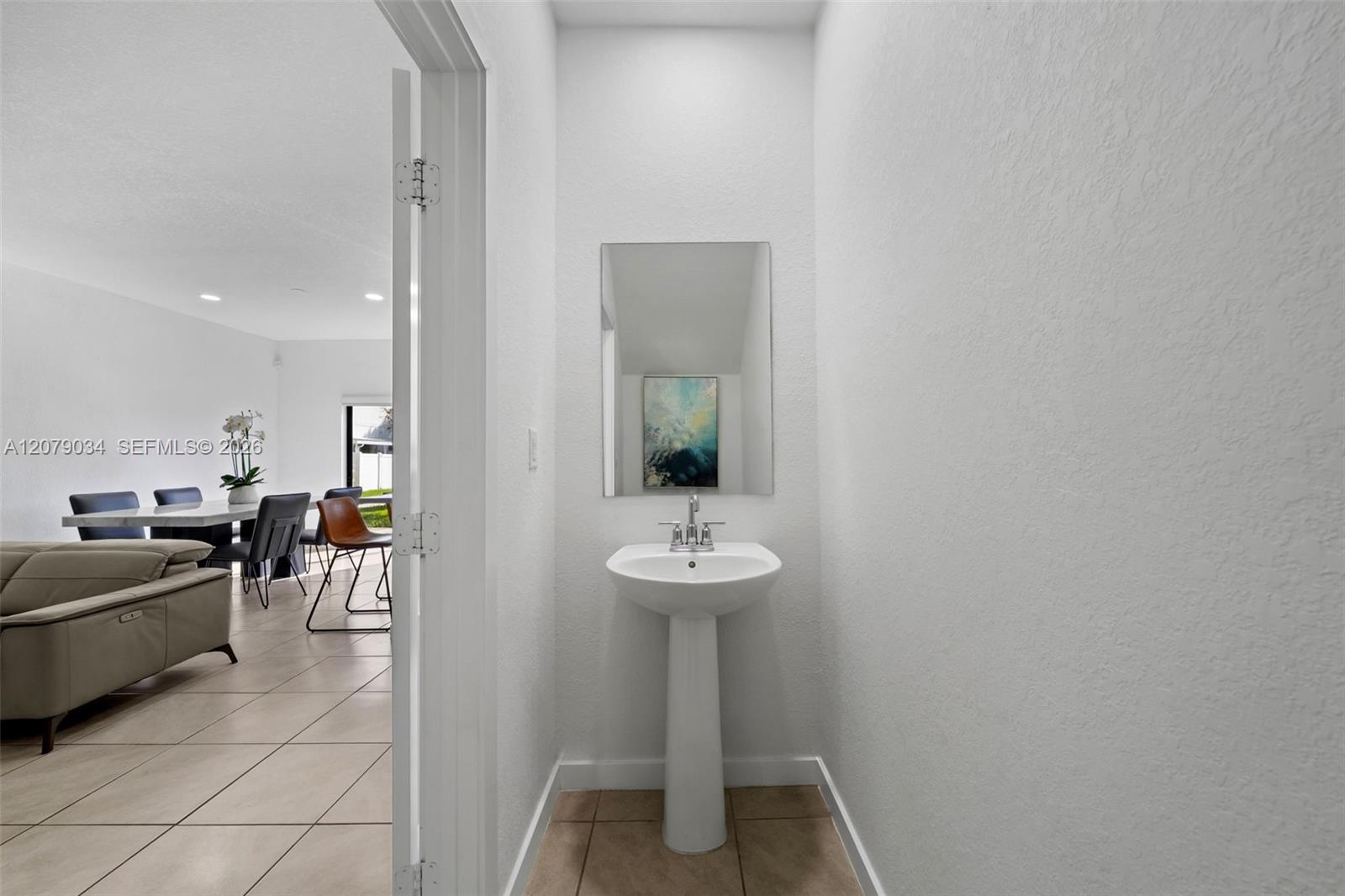 757 SW 11th Street