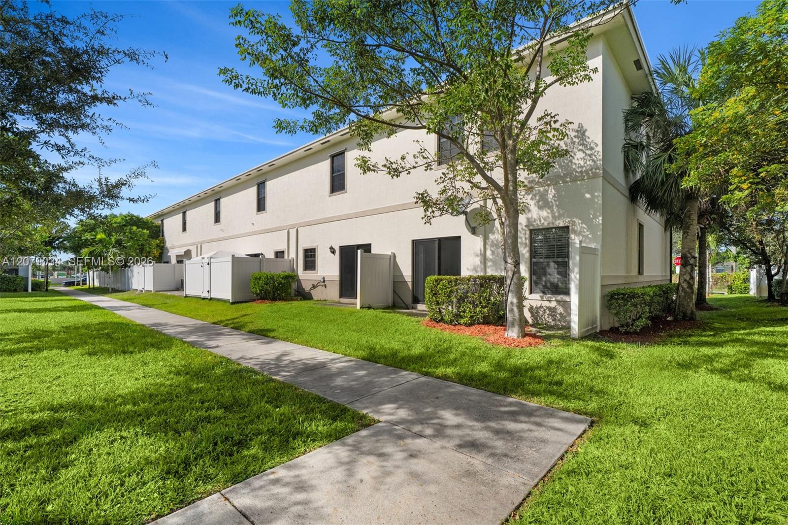 757 SW 11th Street