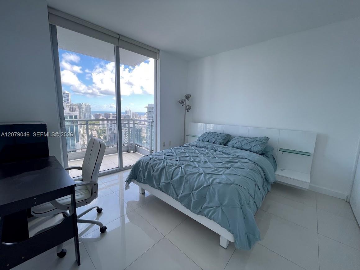 92 SW 3rd Street