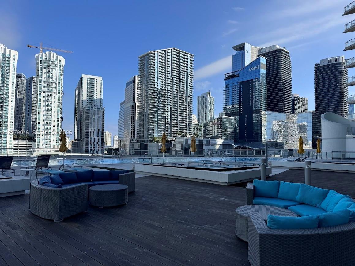 92 SW 3rd Street