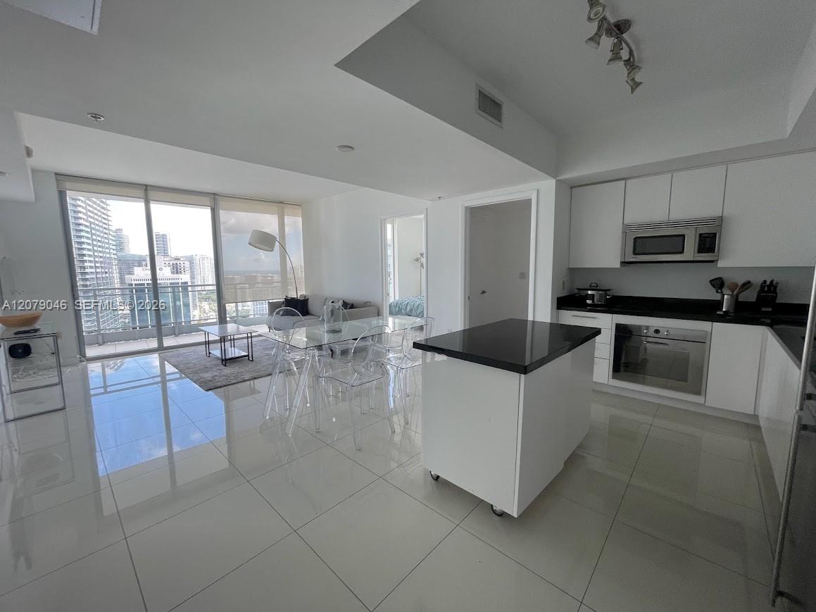 92 SW 3rd Street