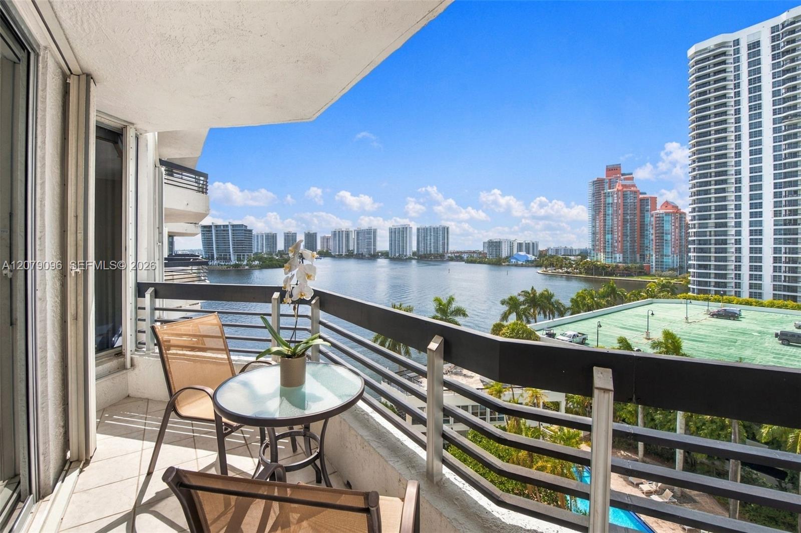 3600 Mystic Pointe Drive