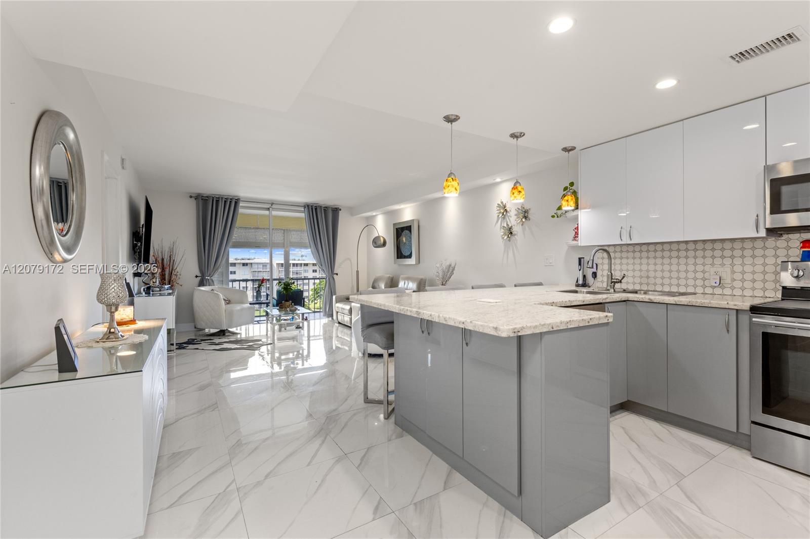2855 Leonard Drive