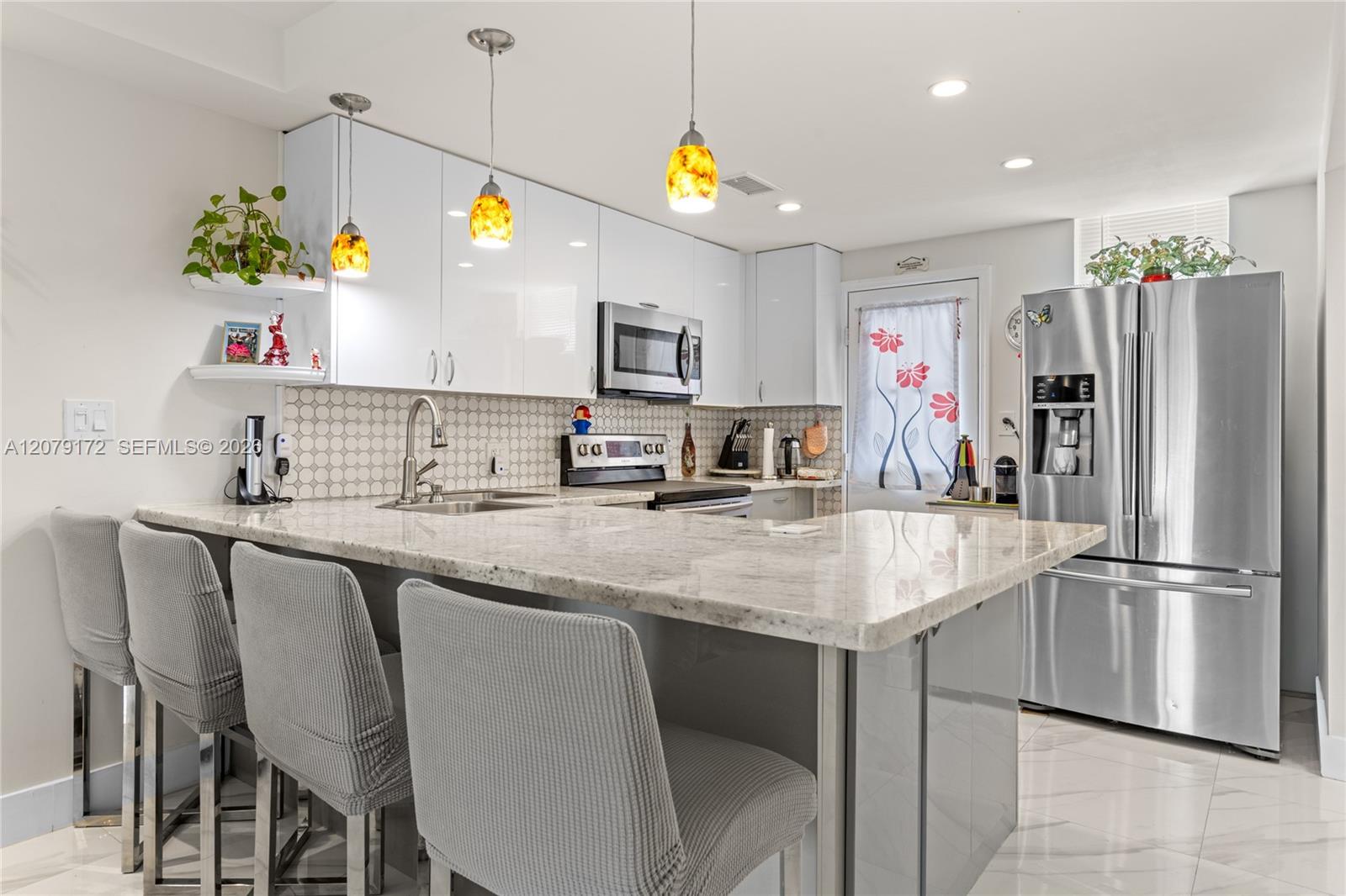 2855 Leonard Drive