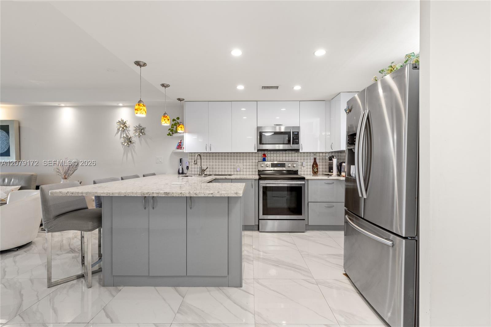 2855 Leonard Drive