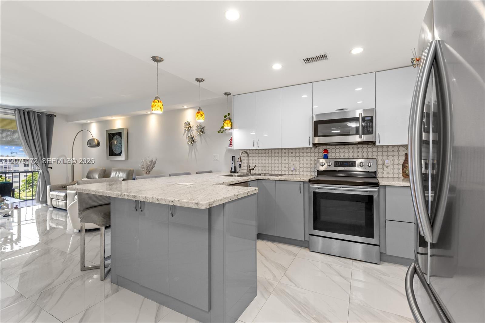2855 Leonard Drive