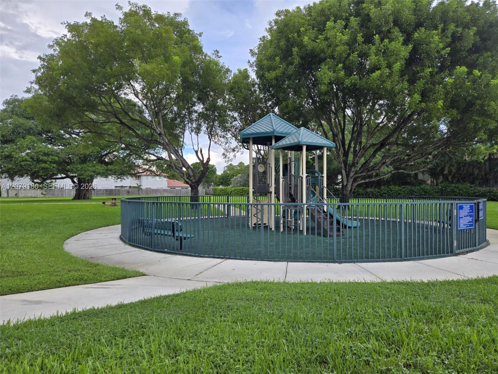 11464 NW 50th Terrace