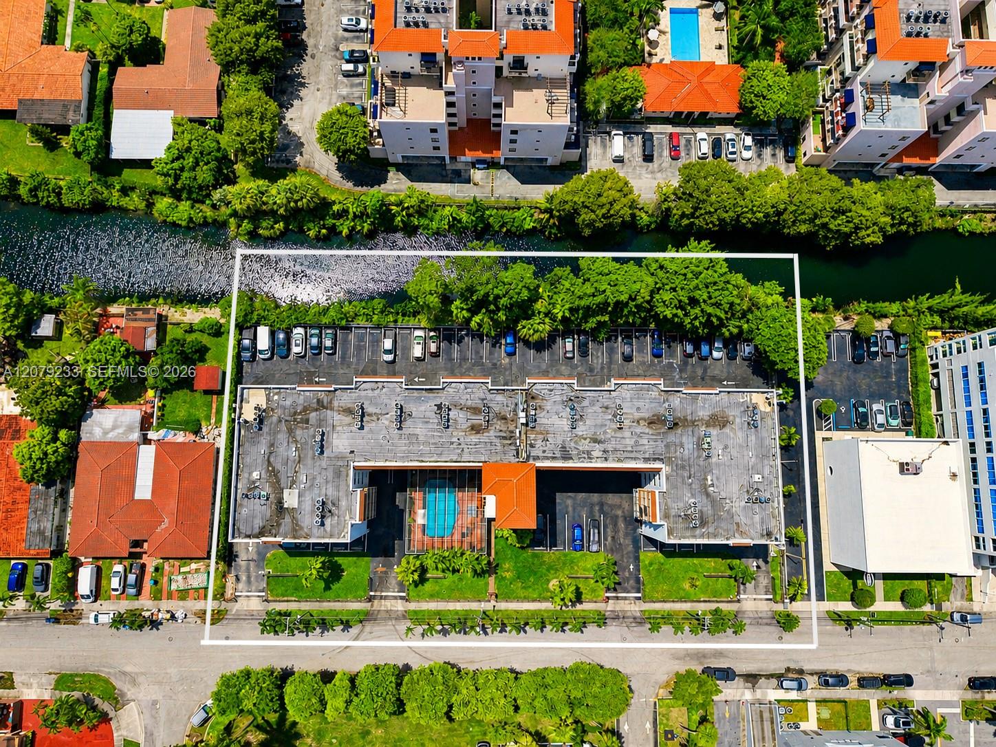 900 SW 84th Avenue