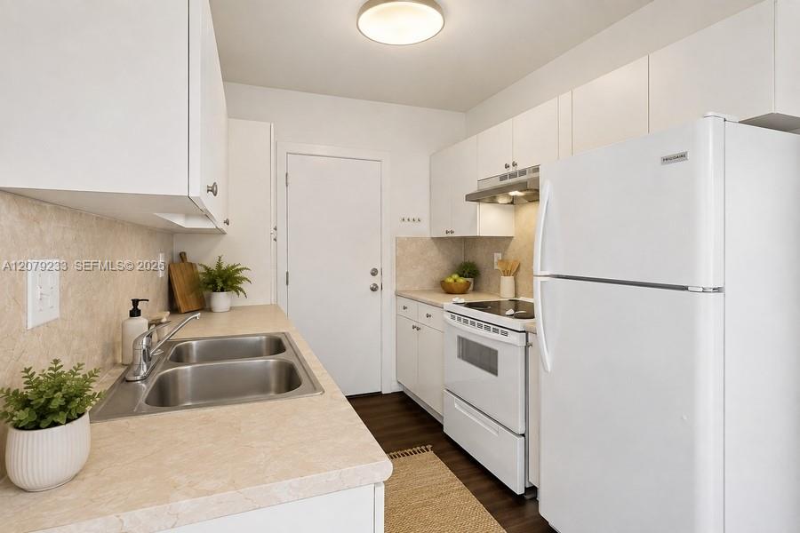 900 SW 84th Avenue