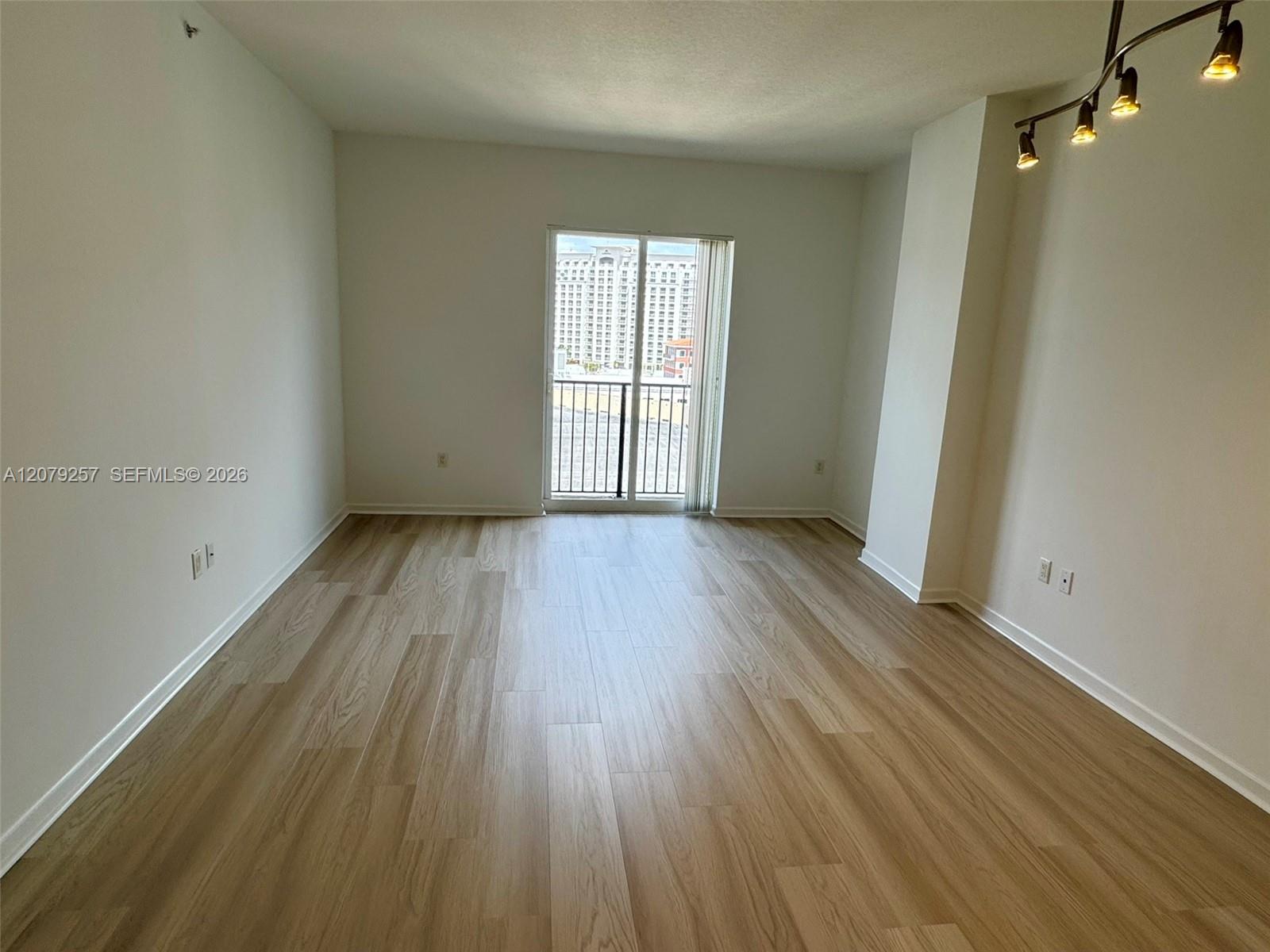 10 Aragon Avenue