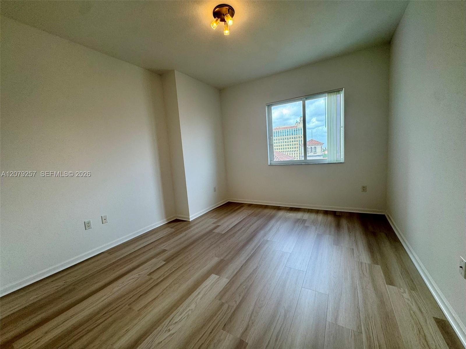 10 Aragon Avenue