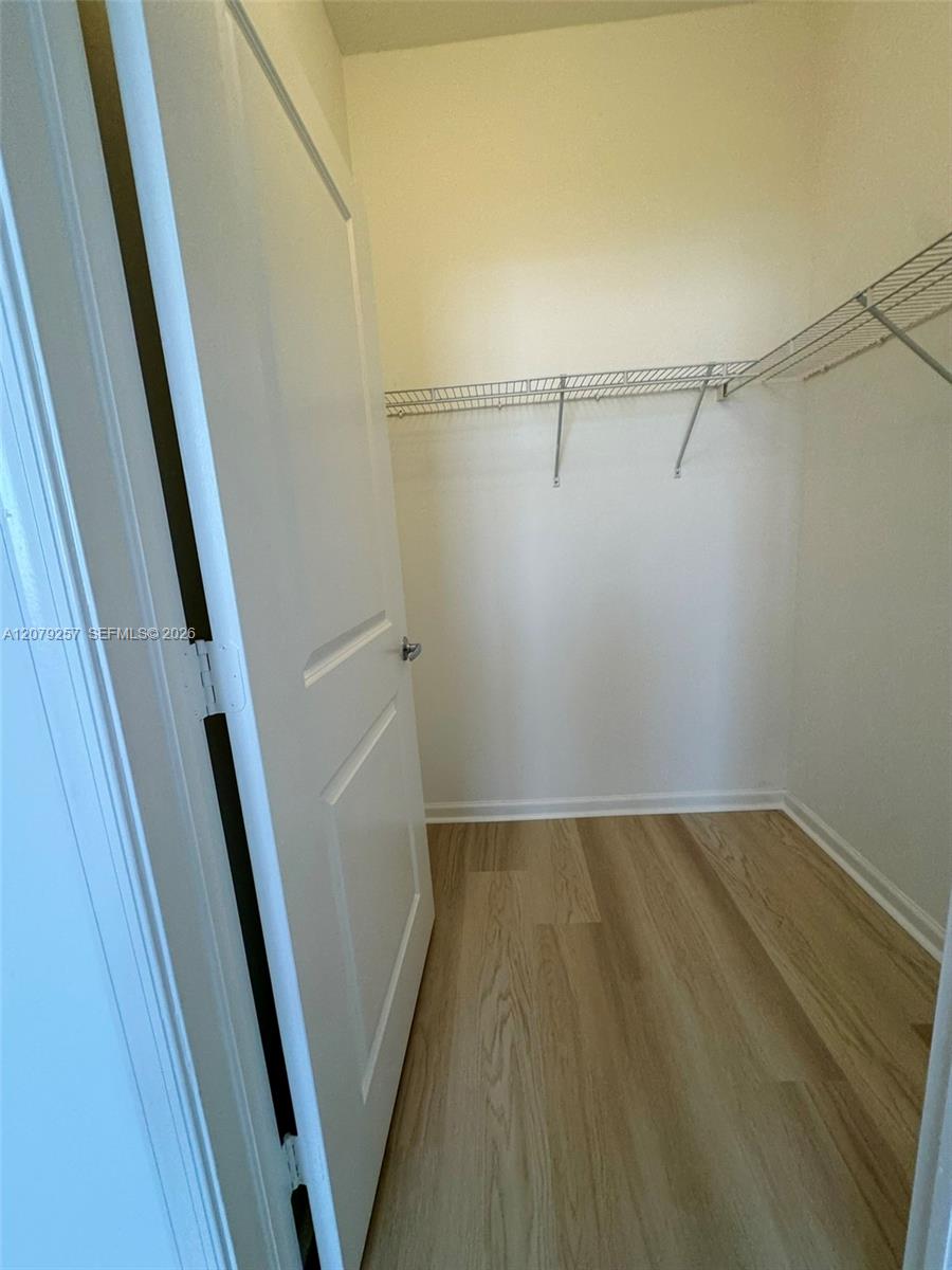 10 Aragon Avenue