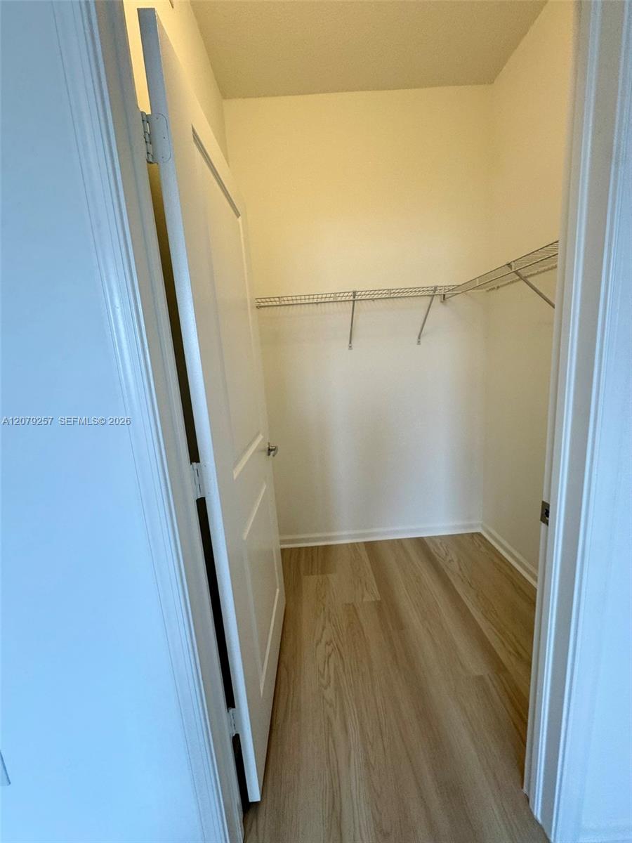 10 Aragon Avenue