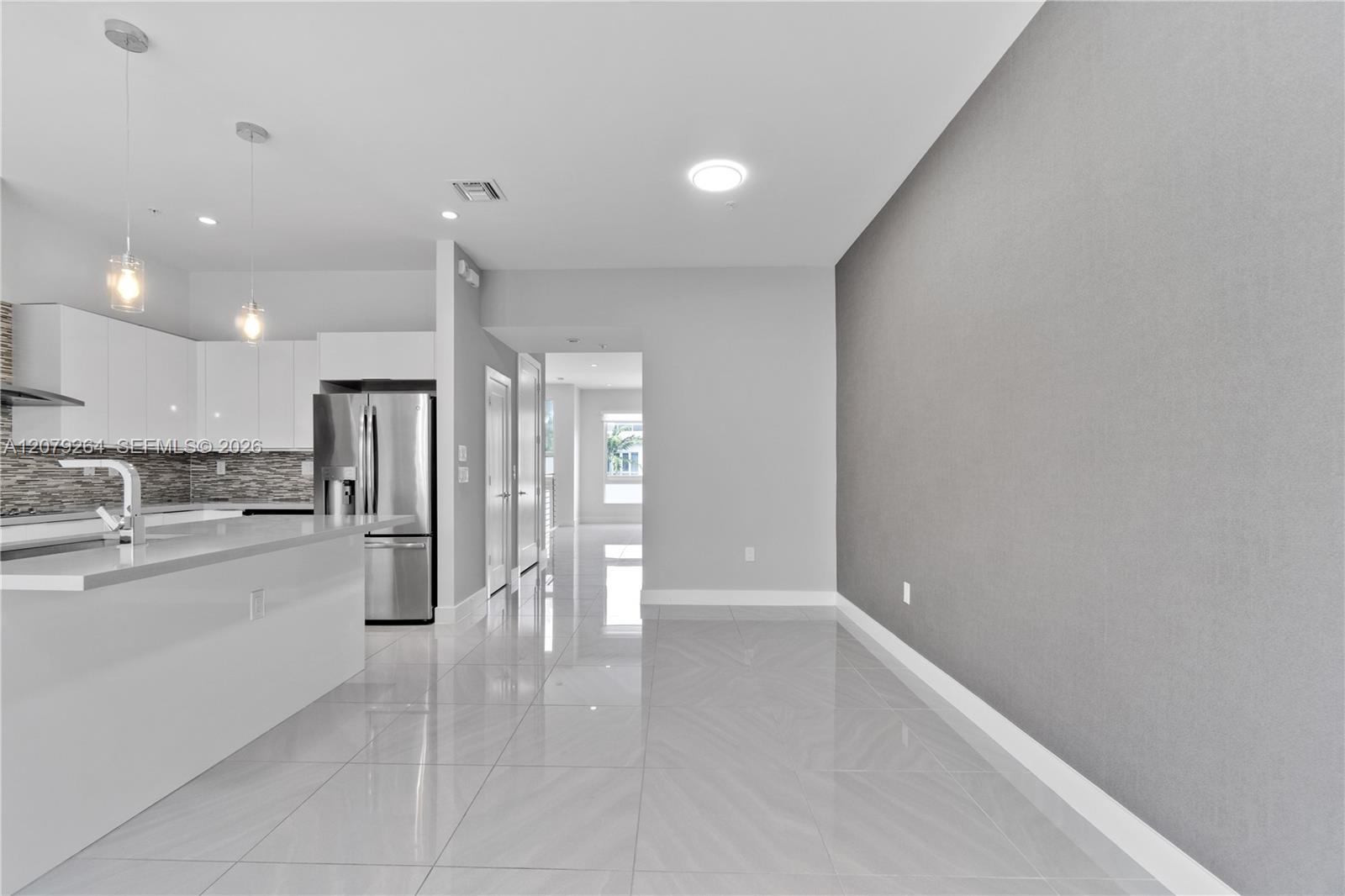 10517 NW 66th Street