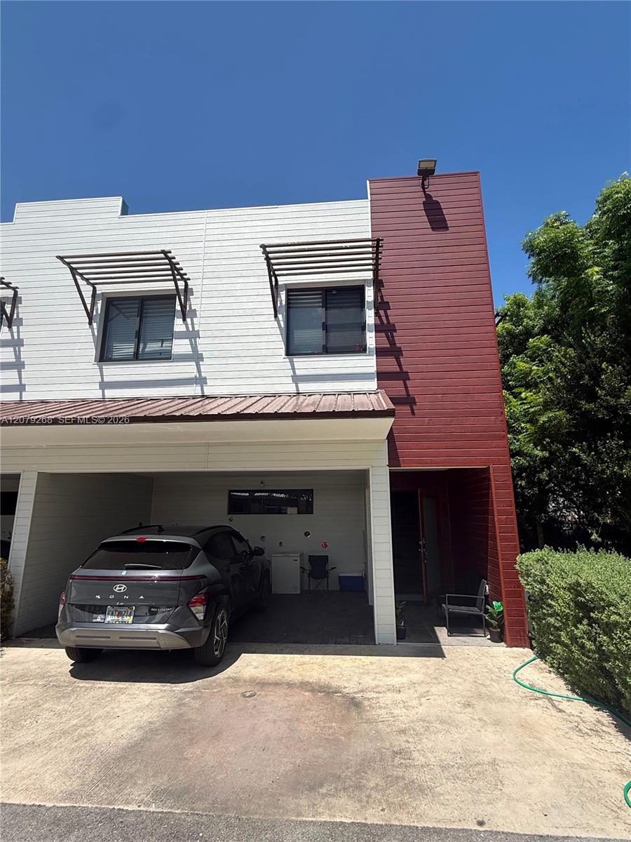 916 NW 8th Street