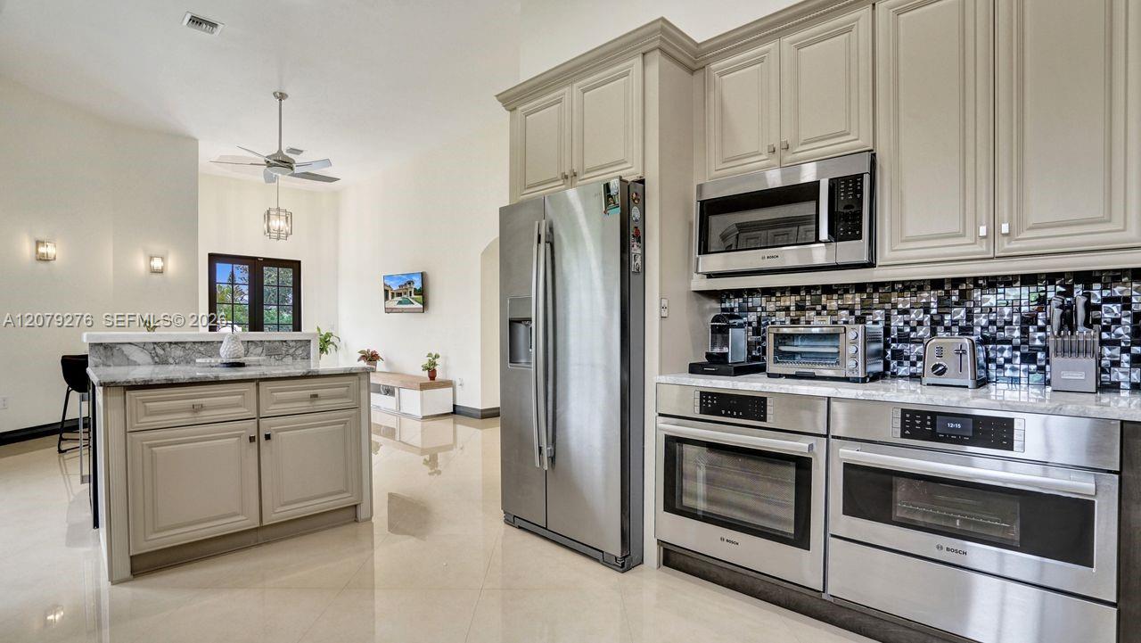 3311 SW 118th Terrace