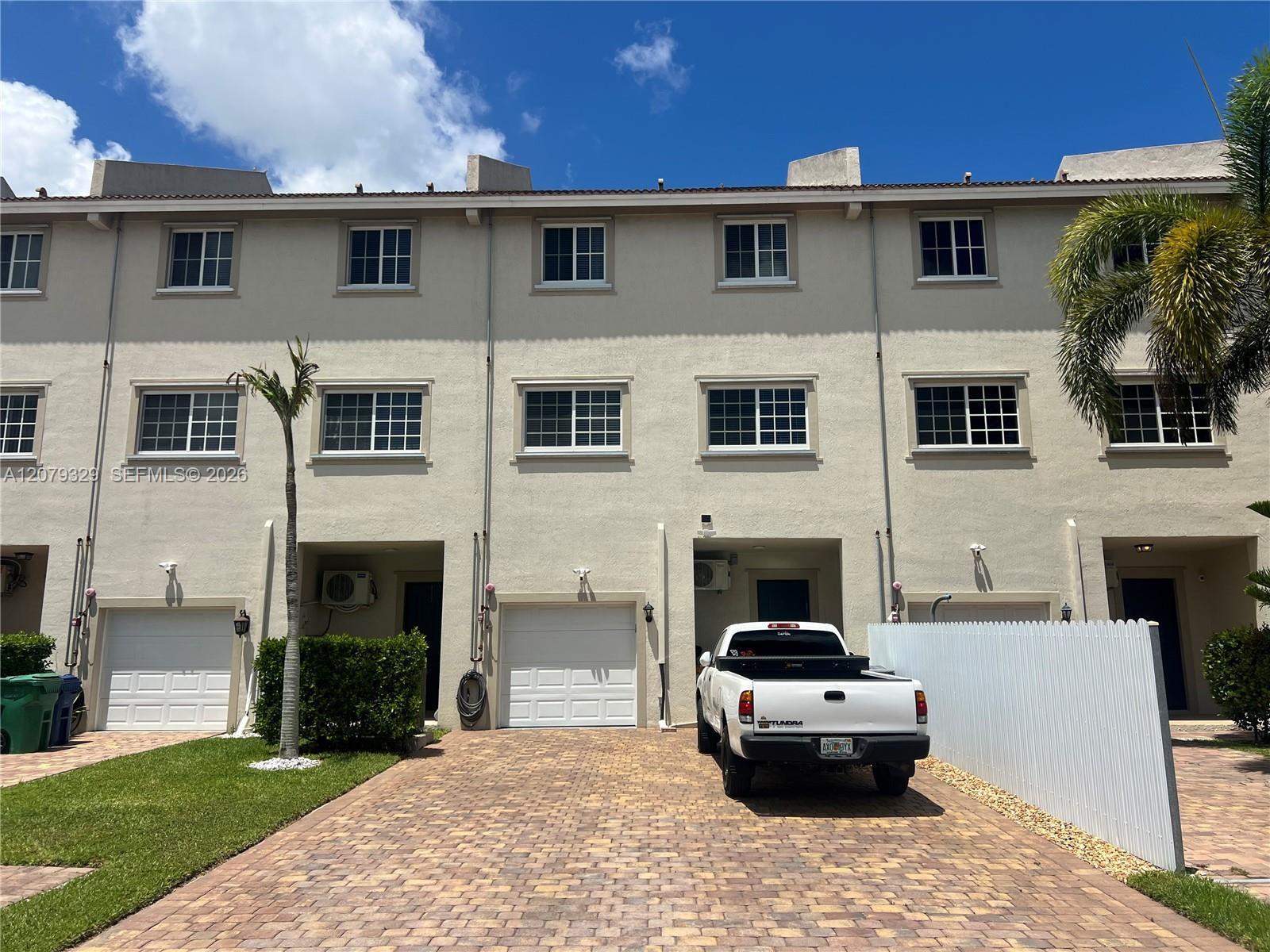 27533 SW 139th Passage