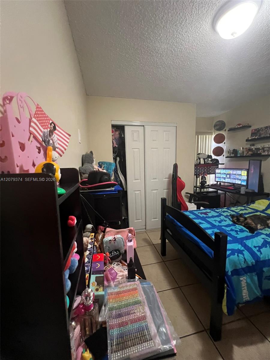 6028 SW 147th Place