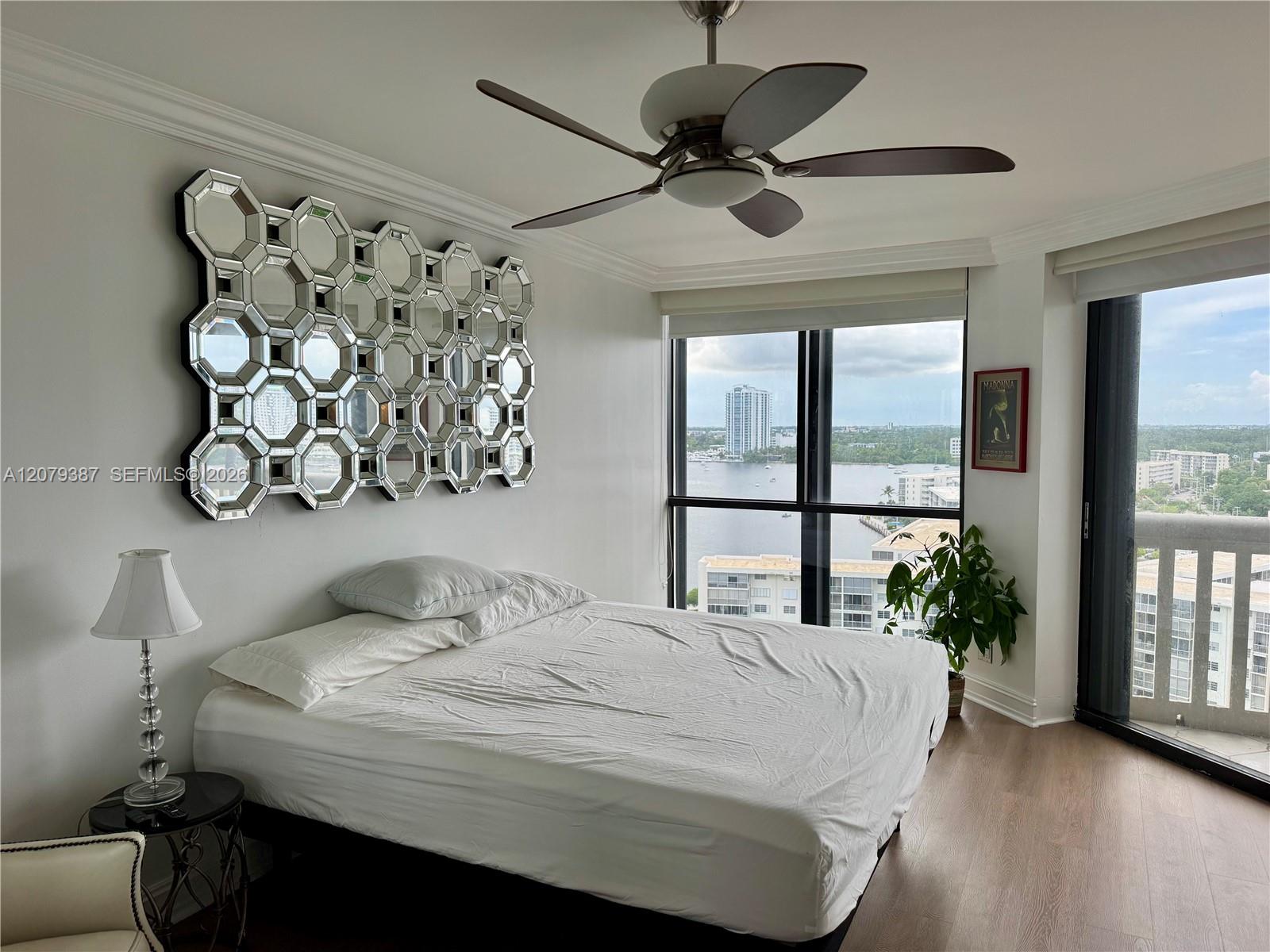 1000 Island Boulevard
