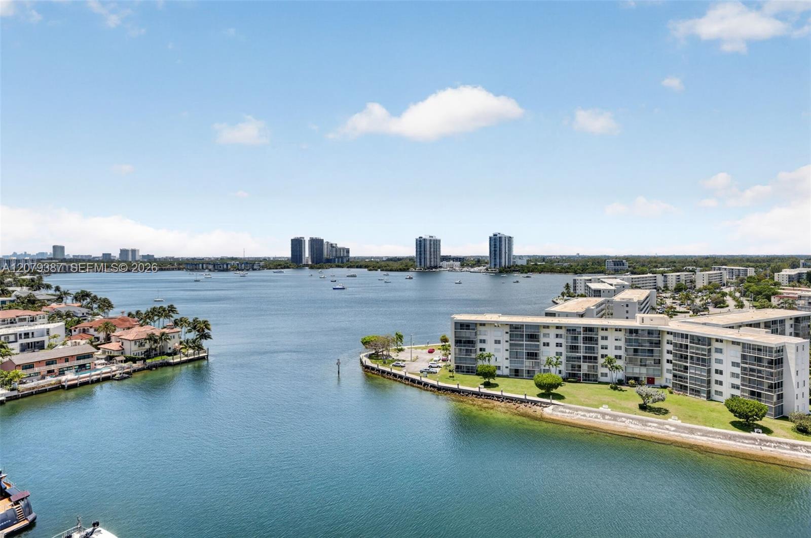 1000 Island Boulevard