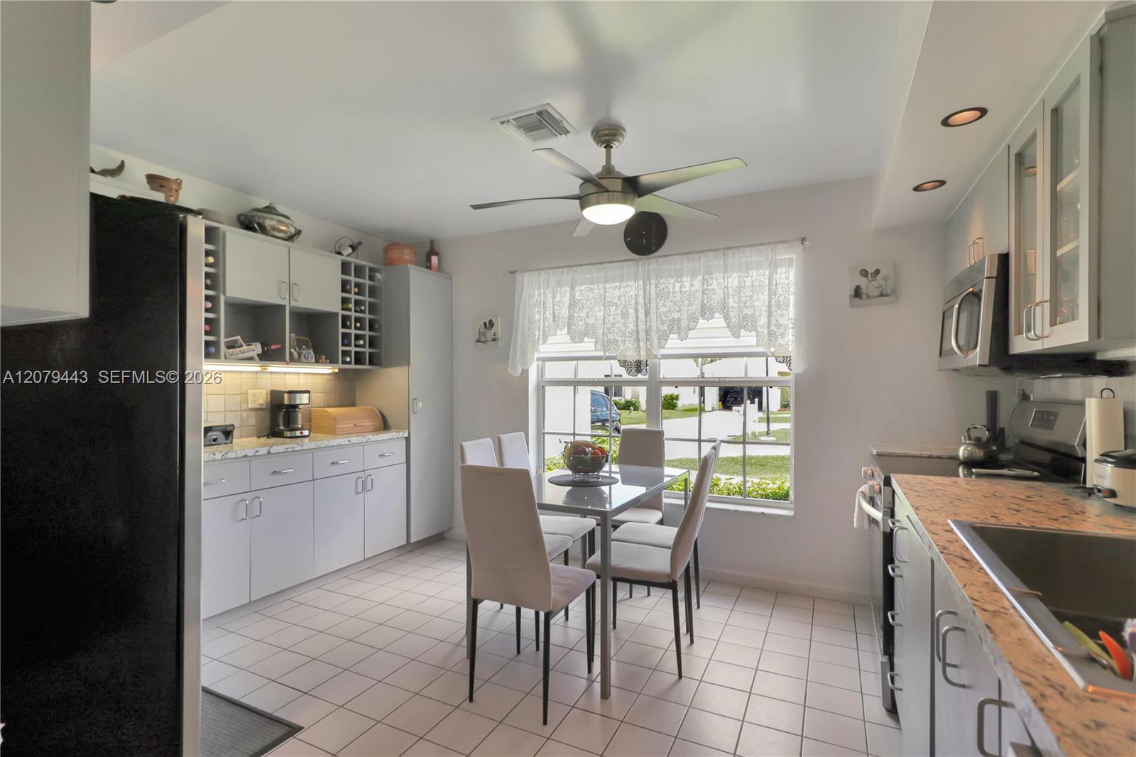 590 SE 19th Drive