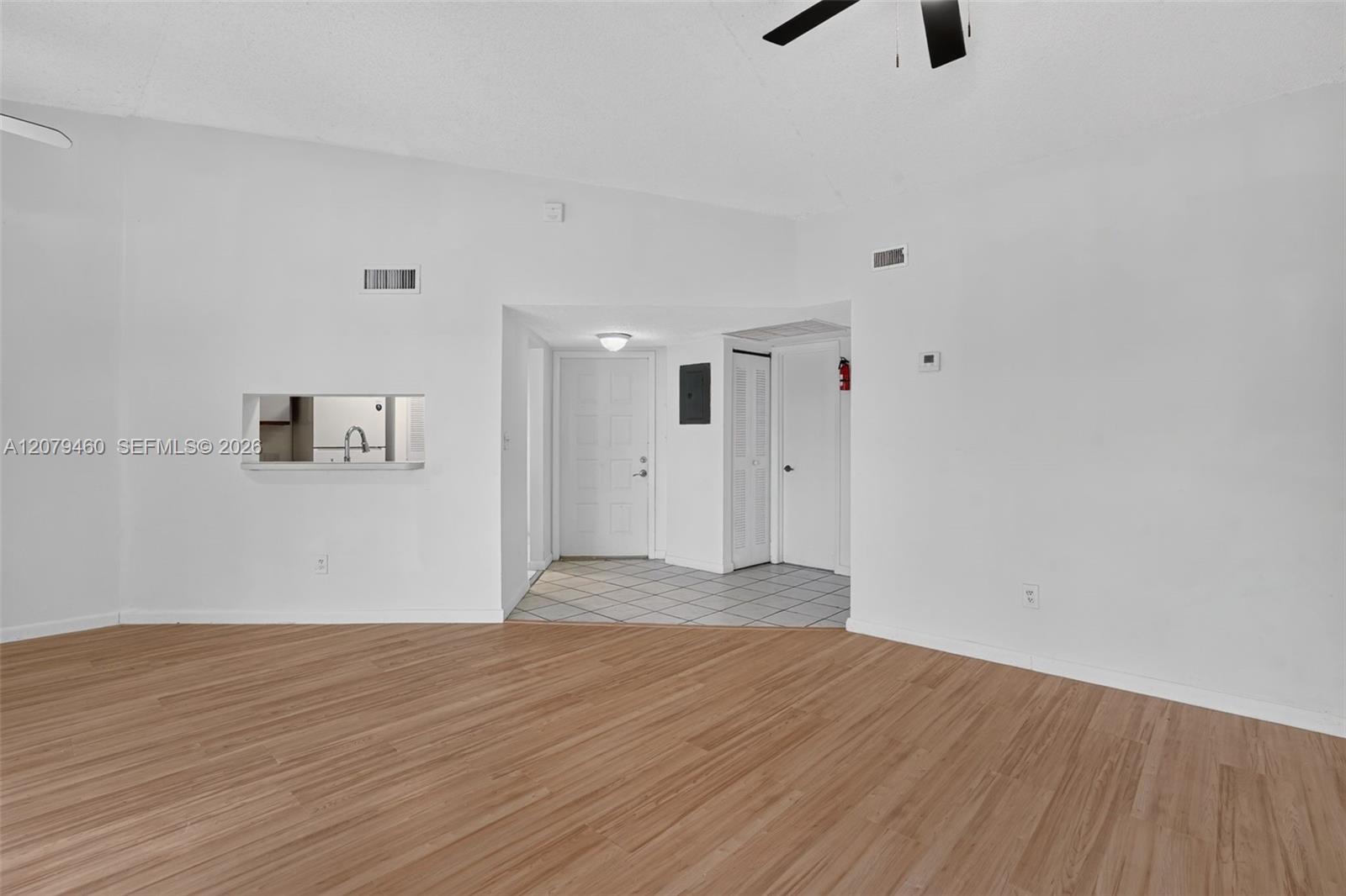 1080 N Franklin Avenue