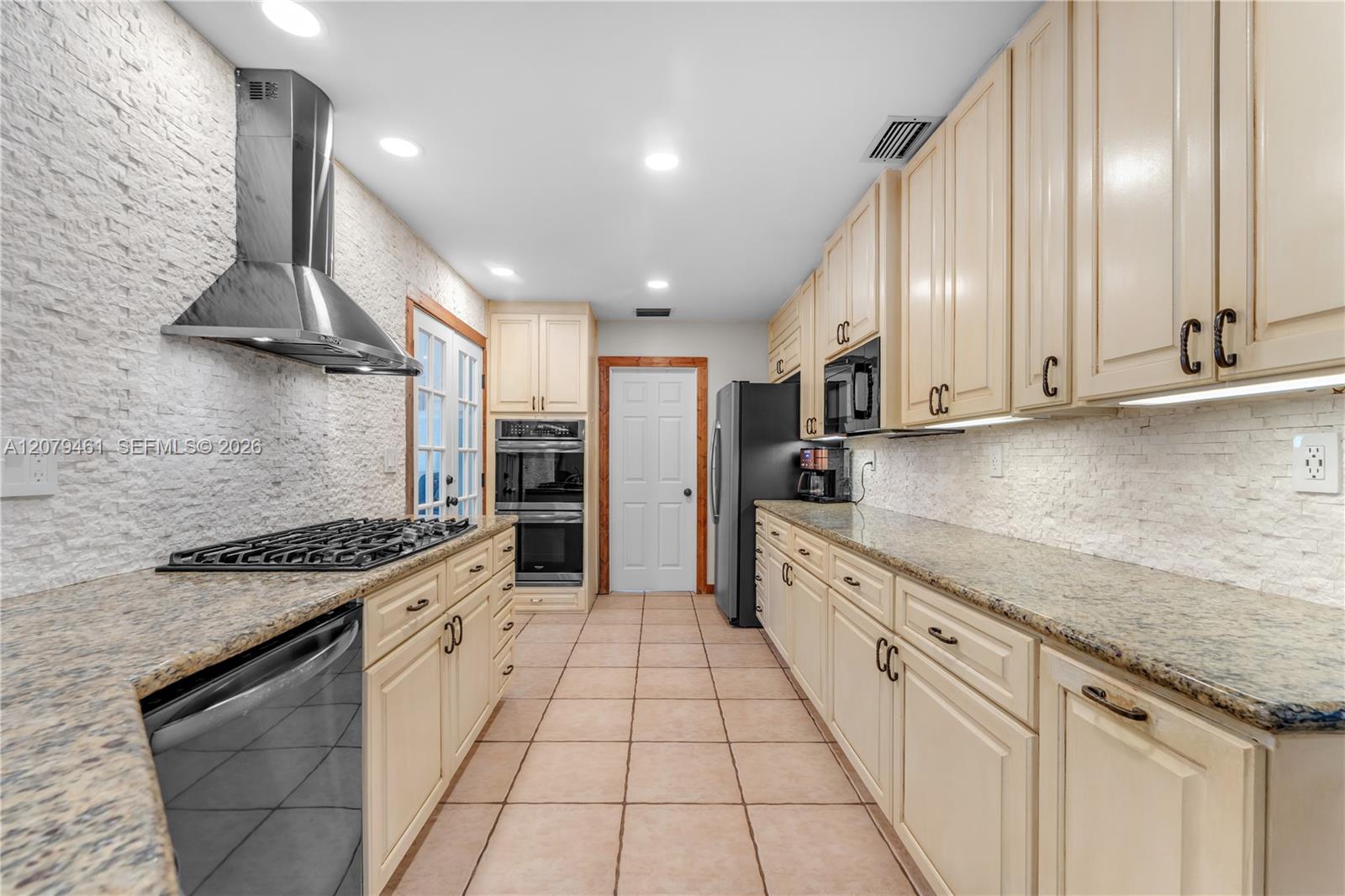 32205 SW 199th Court