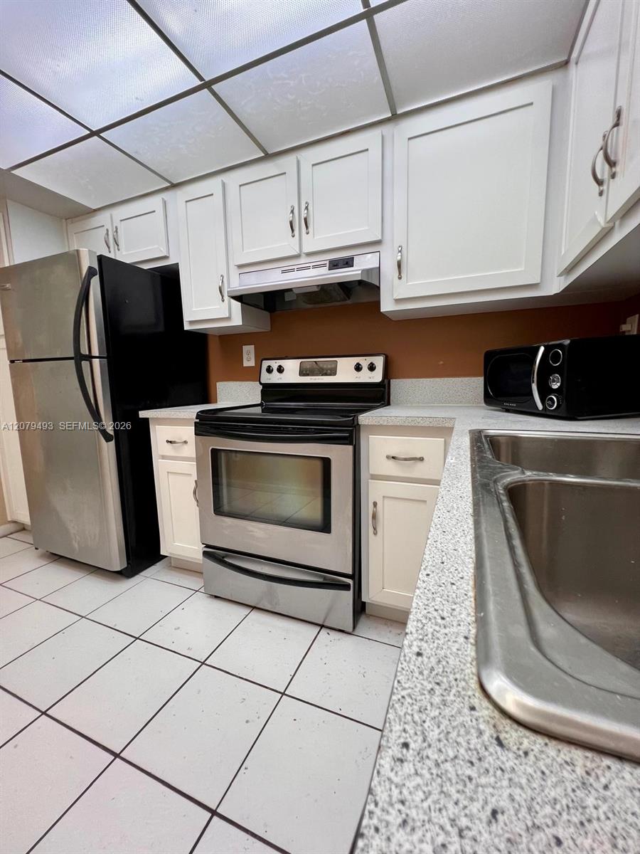 700 NW 214th Street