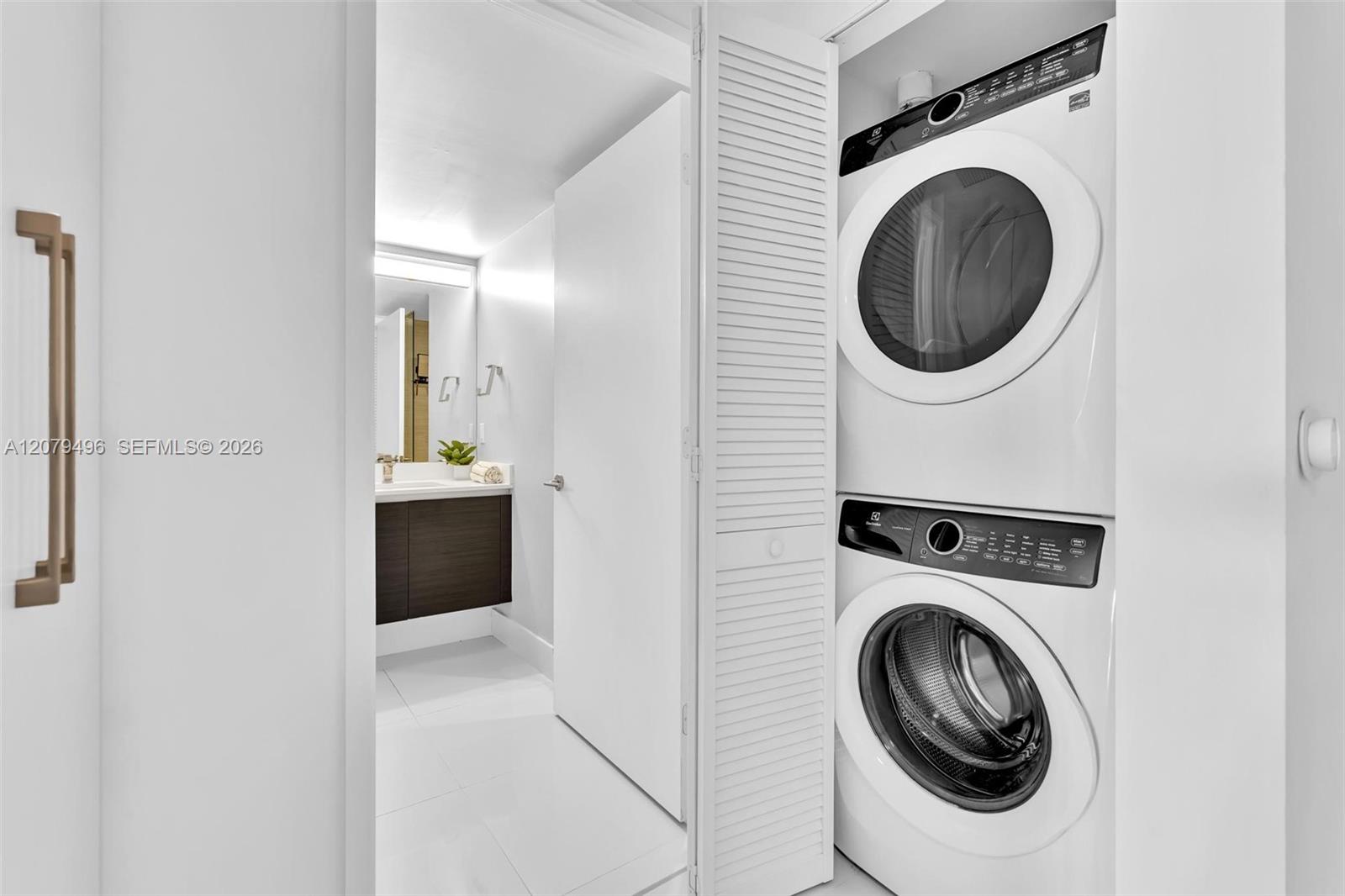 300 Sunny Isles Boulevard