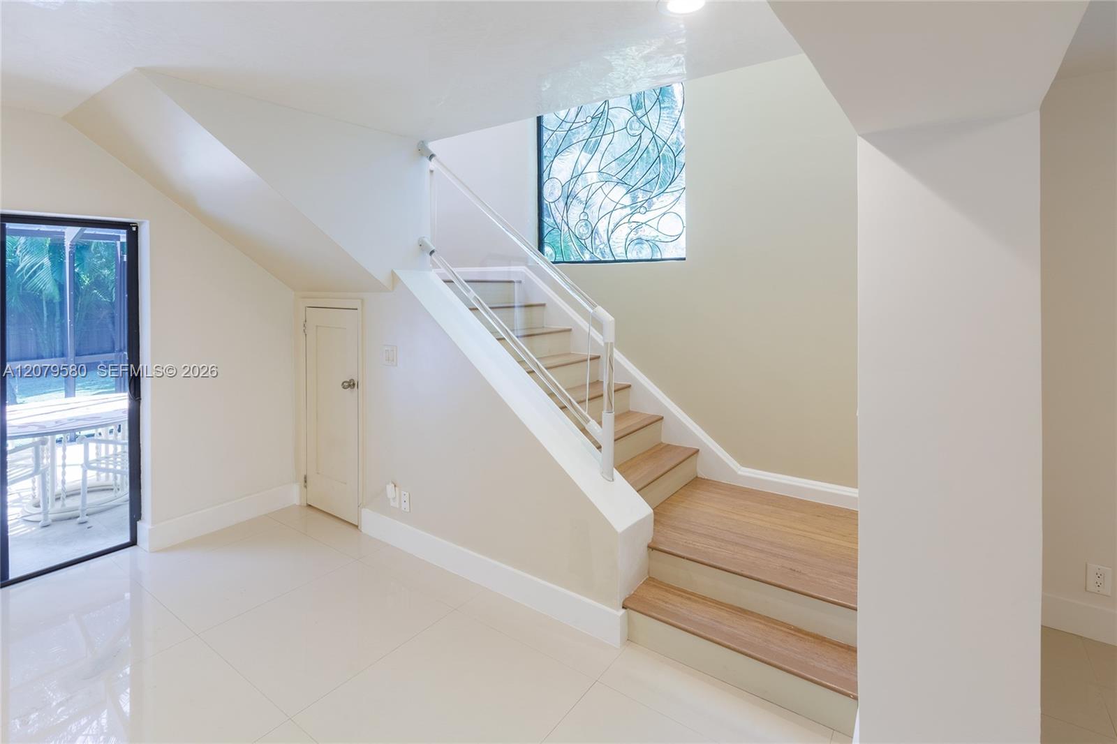 737 NW 4th Street gallery image #17