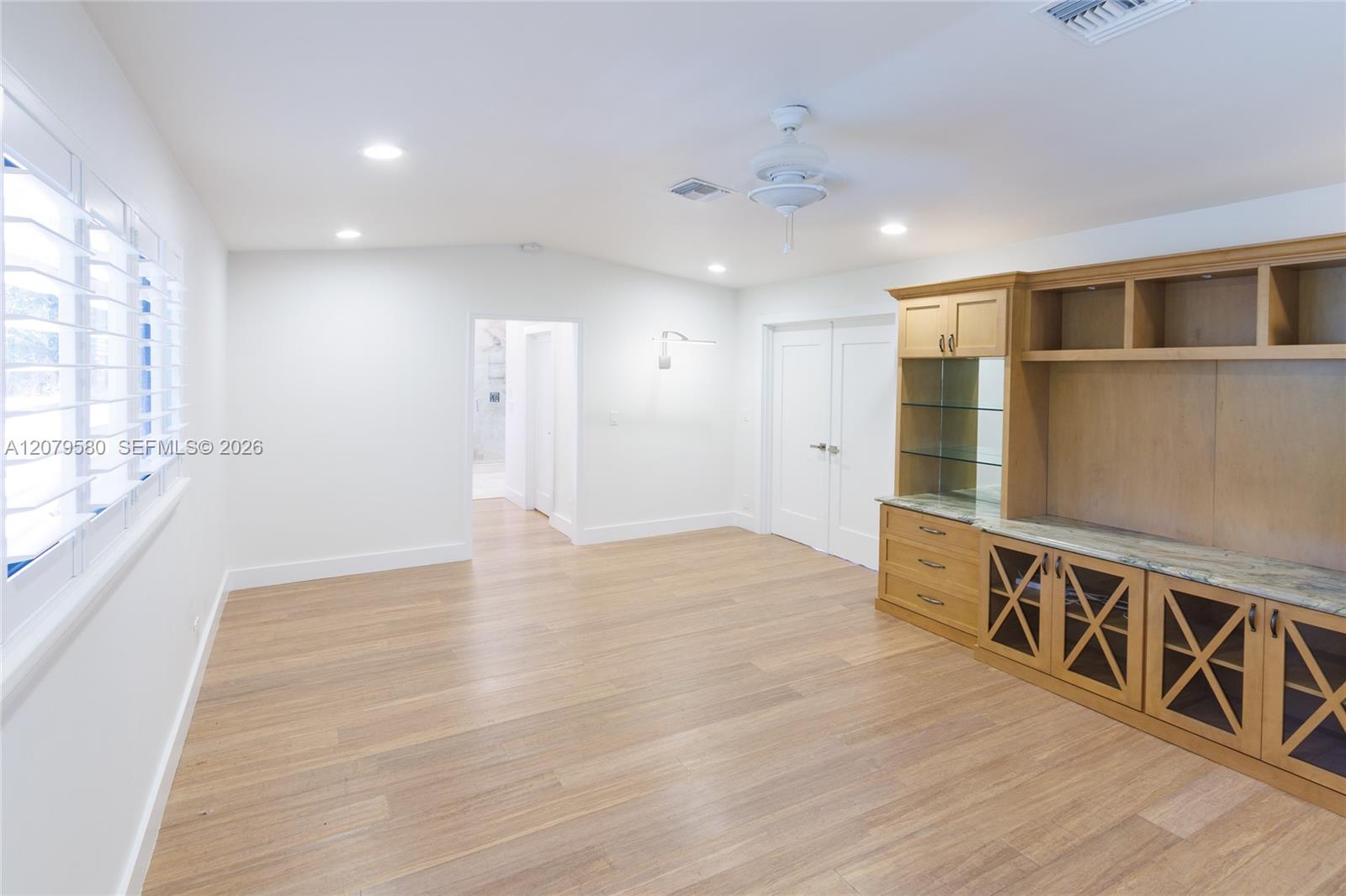 737 NW 4th Street gallery image #20