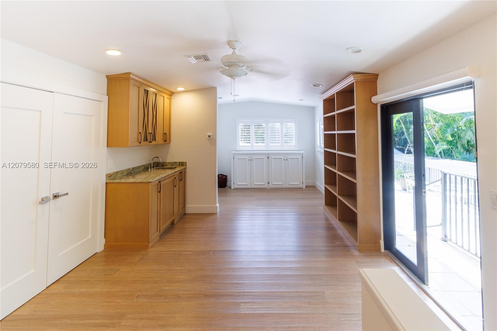 737 NW 4th Street gallery image #23