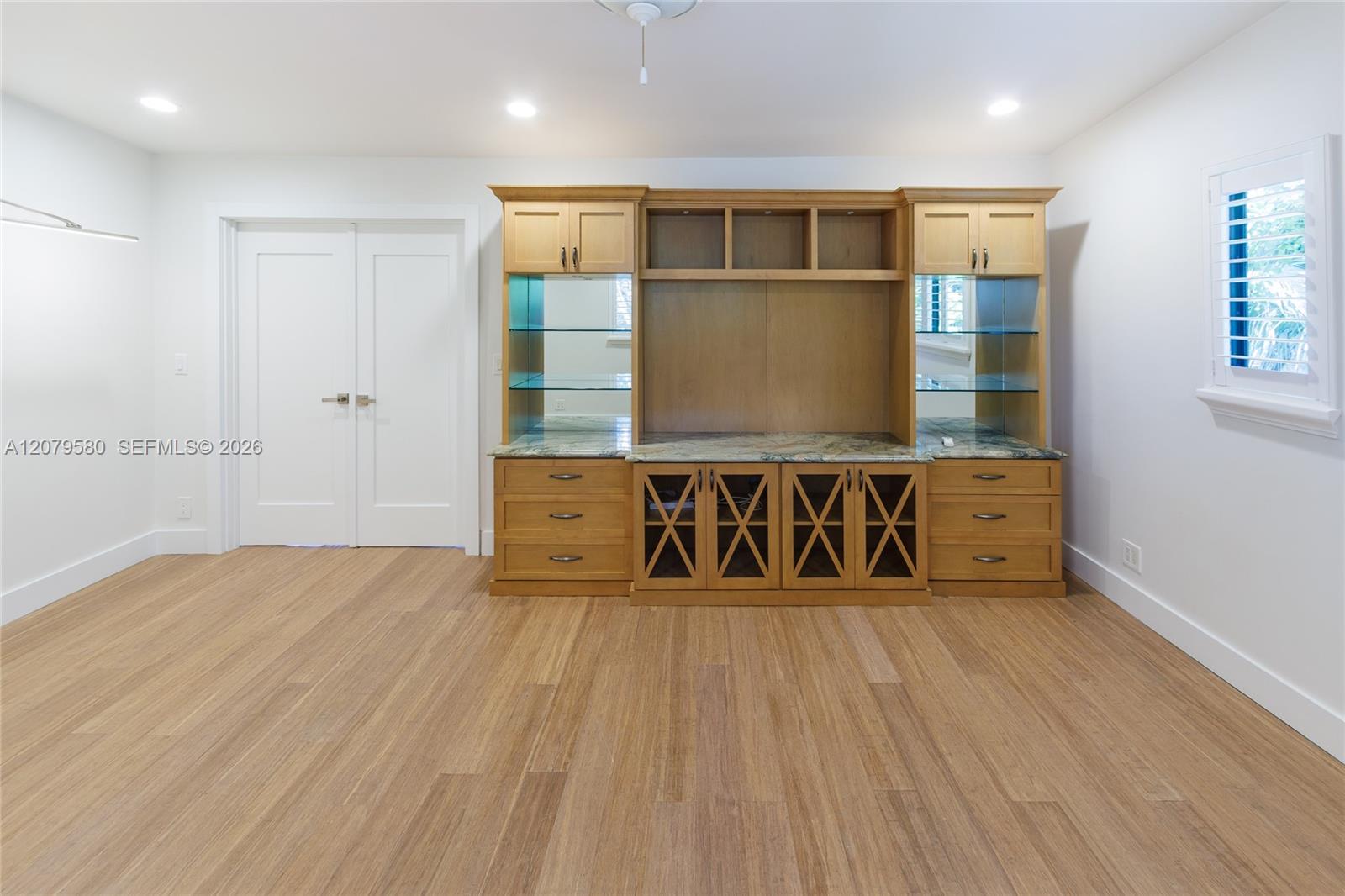 737 NW 4th Street gallery image #26