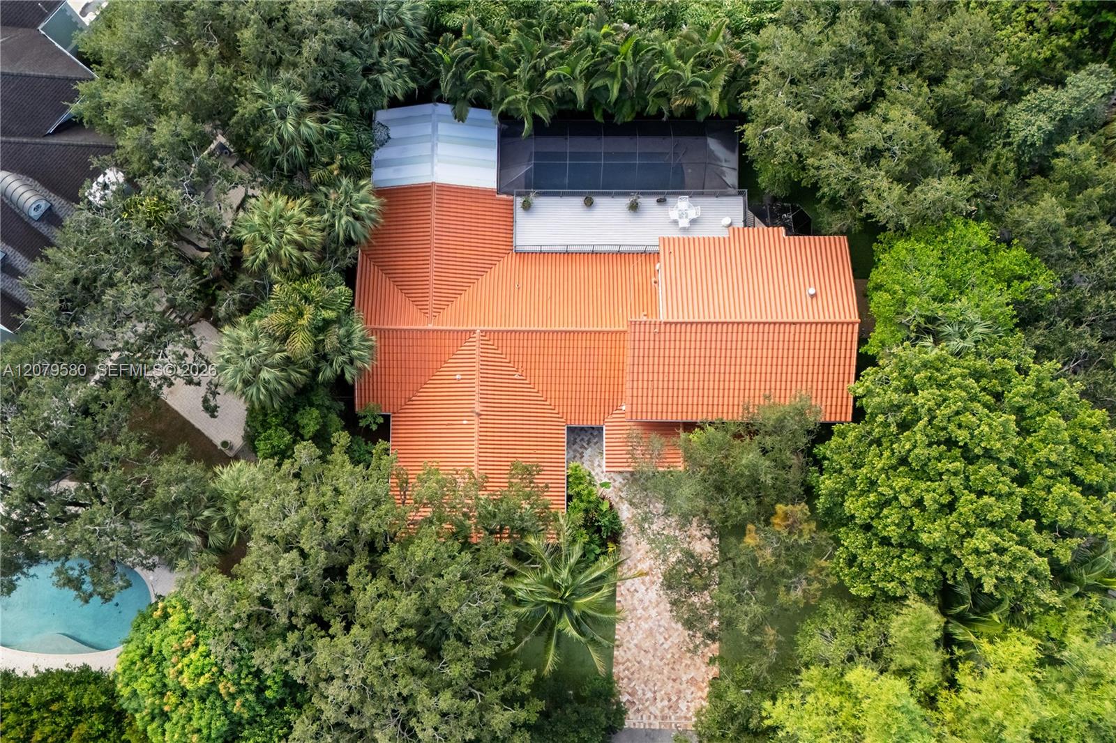 737 NW 4th Street gallery image #81