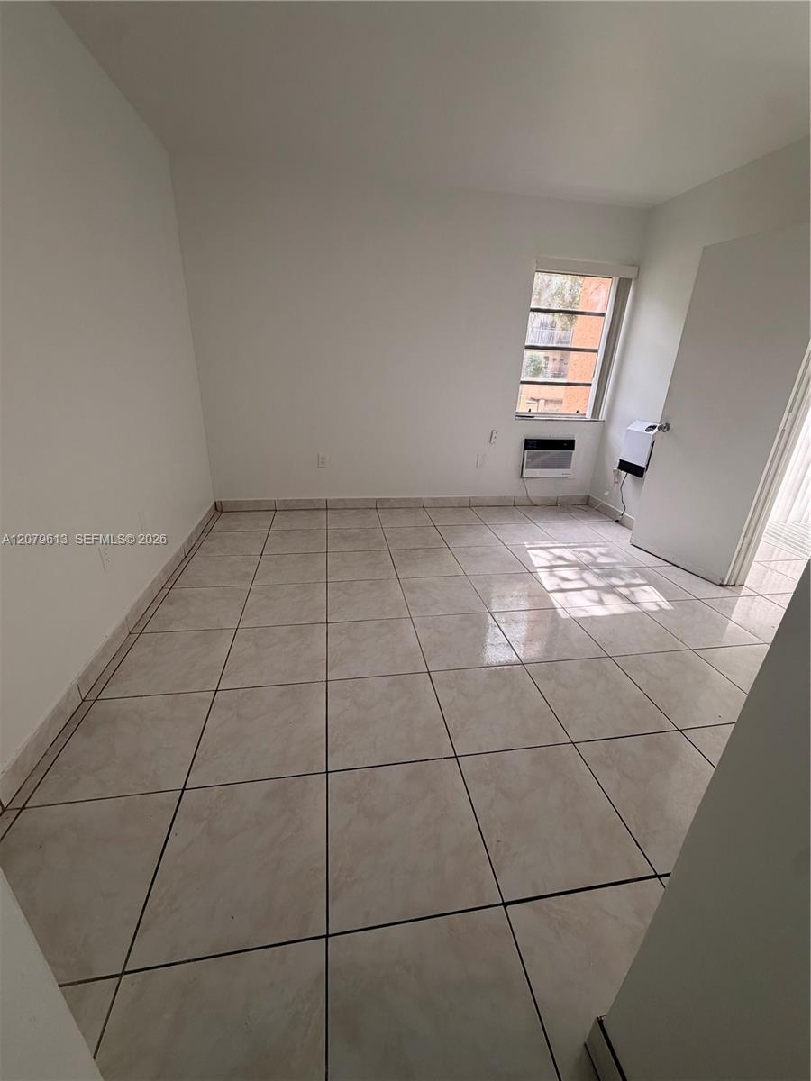4715 NW 7th Street