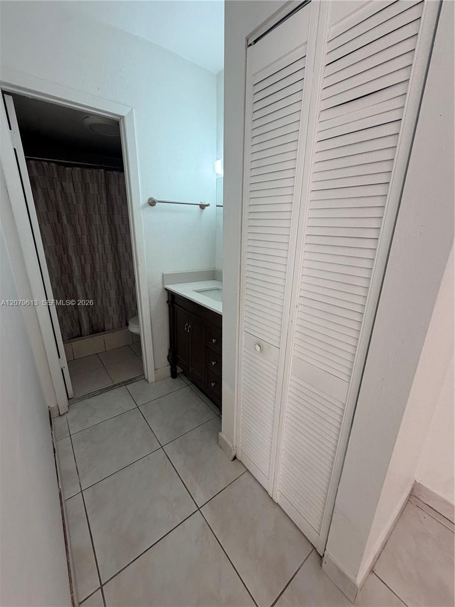 4715 NW 7th Street