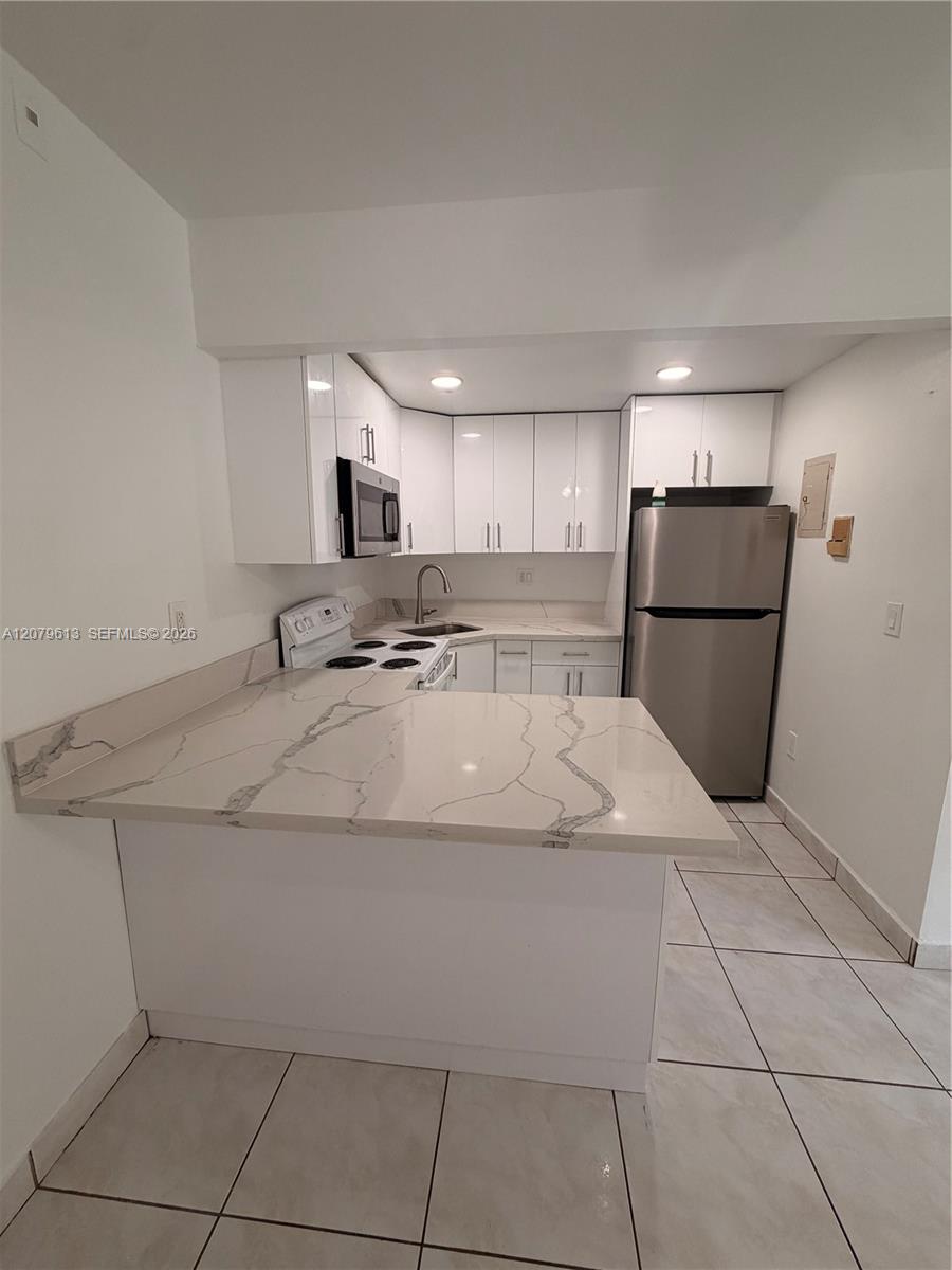 4715 NW 7th Street