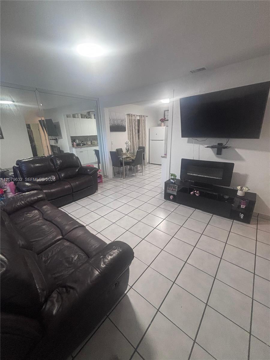 6847 SW 13th Street